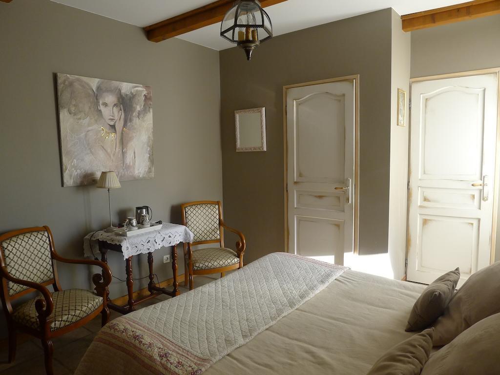 Domaine De La Manse Hotell Villeneuve-de-Berg Rum bild