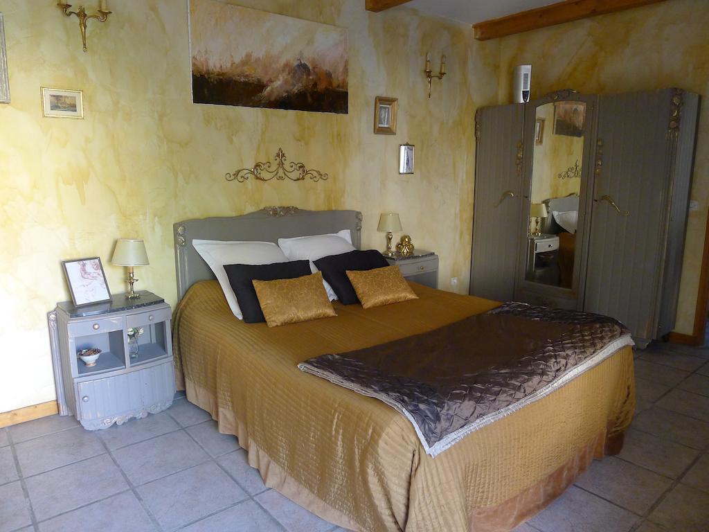 Domaine De La Manse Hotell Villeneuve-de-Berg Rum bild