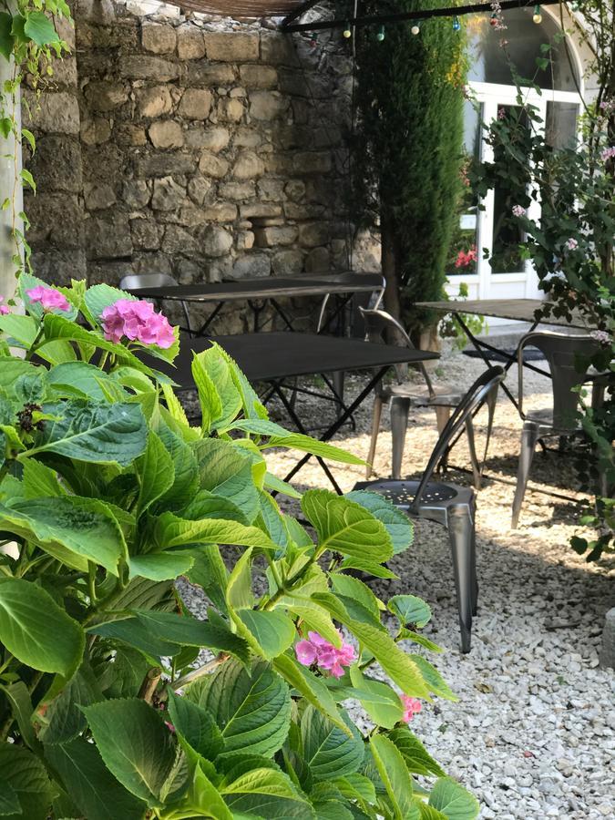 Domaine De La Manse Hotell Villeneuve-de-Berg Exteriör bild